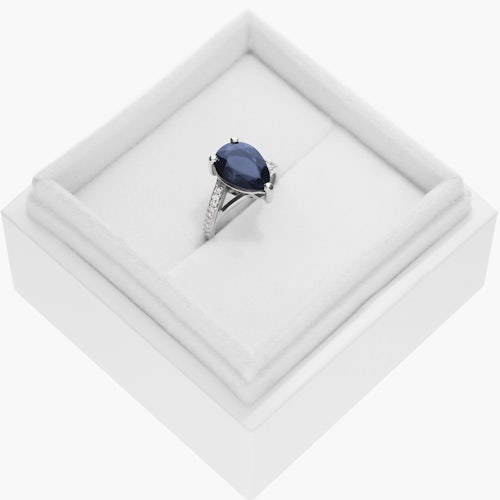 Pierścionek SAVICKI: białe złoto, niebieski szafir